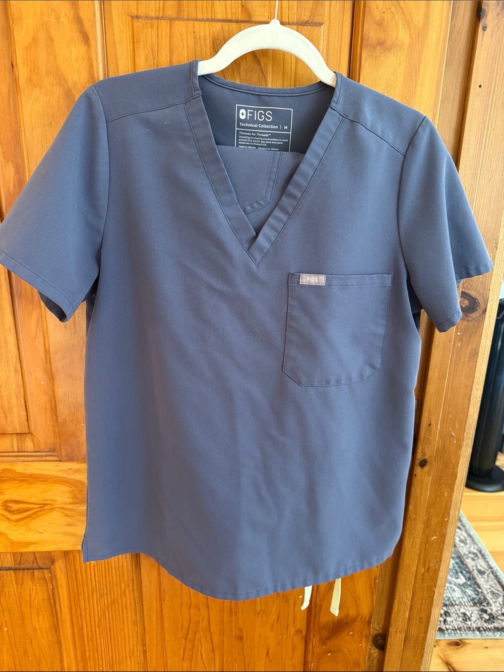 FIGS Women's V-Neck Scrub Top and High waisted Jogger set - Slate Blue